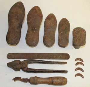 Museal antikes  >KINDERSCHUHE-SCHUSTER-SET< mit orig. Werkzeug - Bild 1 von 4