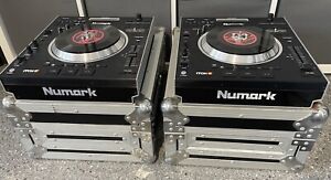 NUMARK V7 Motorised Serato DJ Turntable Contollers With Road Cases