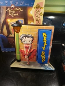 1998 King Features Syndicates Inc Betty Boop W/Street Lamp Telephone In Orig Box - Picture 1 of 4