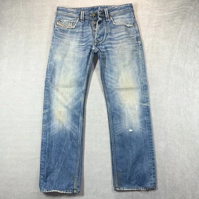 Jeans masculino Diesel Larkee perna reta 31x30 lavagem leve trabalho manchas bigodes 0802E - Imagem 1 de 4