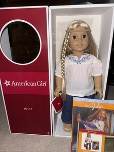 Muñeca Julie Albright retirada American Girl en caja con libro y etiqueta original - Imagen 1 de 4