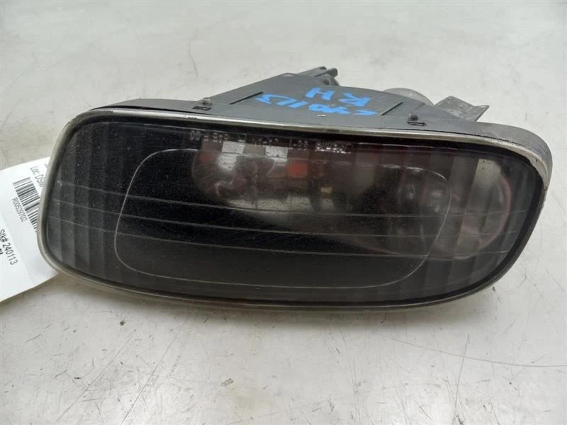 02-03 LEXUS ES300 乘客侧雾灯  — 第 1/4 张图片