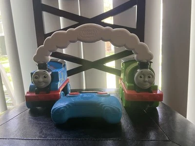 Control remoto Fisher Price Thomas & Friends RACE & CHASE RC #GWW80 ¡FUNCIONA! Foto 1 de 4