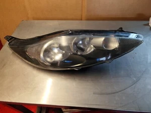 FEU PHARE AVANT DROIT FORD FIESTA 6 VI 8A61-13W029-AF - Picture 1 of 9