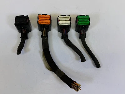 Dodge Stratus SE V6 2004 2,7 L ECM ECU arnés de cableado conector de enchufe OEM. Foto 1 de 4