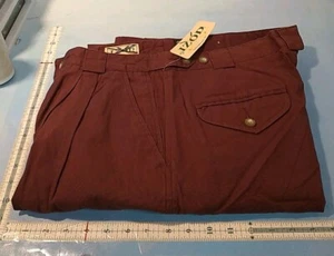 Izod Saltwater Chino Pants Mens Size 34x30 Maroon Flat Front Straight New - Picture 1 of 6