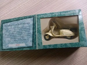 1998 XONEX LAMBRETTA SCOOTER DIECAST LIMITED EDITION  1:12 BOXED - Picture 1 of 6