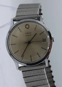 Analog Vintage Timex Q Quarz Armbanduhr silberfarben Stretchband M Cell - Bild 1 von 20