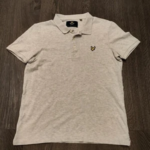 Lyle & Scott Poloshirt Herren mittelgrau Kragen Freizeit Logo einfarbig leicht * - Bild 1 von 12