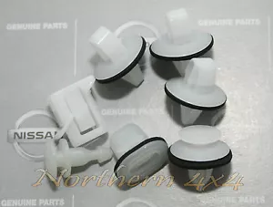 GENUINE Nissan Patrol GU Rear Door Flare Clip Kit GU4 onwards - Picture 1 of 1