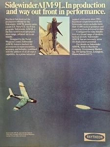 Raytheon Sidewinder AIM-9L Armas Navales Centro Drone Matar Anuncio Impreso De Colección 1976 - Imagen 1 de 2