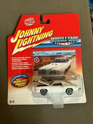 Muscle Cars U.S.A 1973 Pontiac Grand AM scale 1:64 by Johnny Lightning  White - Image 1 of 2