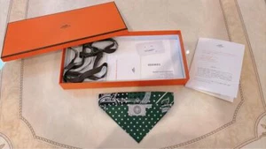 HERMES Hund Bandana Schürze Puppe S Seide unbenutzt - Bild 1 von 2