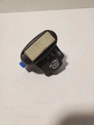 Interruptor de bocina de luz CEV Rupp Benelli Dynamo zumbador-ciclomotor scooter-de colección-Italia NOS Foto 1 de 4
