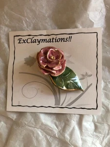 NEU Rosa Rose Brosche/Anstecknadel von ExClaymations!! - Bild 1 von 3