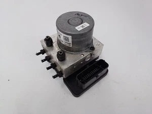 2023 KIA Stonic 1.0 ABS ECU Control Module 58910-H8890 - Picture 1 of 6
