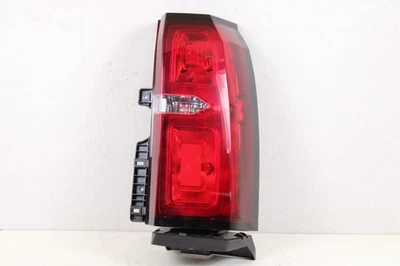 ¡Bonito! Chevrolet Tahoe Suburban 2015-2020 luz trasera derecha LED trasera OEM Foto 1 de 3