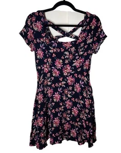 Kimchi blau Gr. S Fit & Flare Kleid Kurzarm gekreuzter Rücken Blumenmuster schwarz - Bild 1 von 8