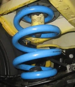 VW T5 T6 T6.1 MAD verstärkte Höherlegungsfedern 25-30mm - Bild 1 von 1