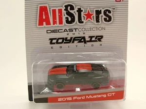 Ford Mustang GT 2015 negro rojo coche modelo 1:64 Maisto - Imagen 1 de 1