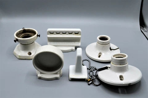 Porcelain Bathroom Accessories Fixtures Cup Toothbrush Holder Lights Hook White Cover
