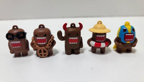 Vintage Lot Of 5 Domo Kun Micro 1" Scale Mini Figure Cover