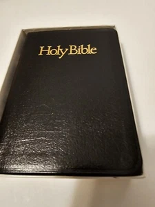 King James Compact Reference Bible Bonded Leather Black New Printed In Korea - Imagen 1 de 6