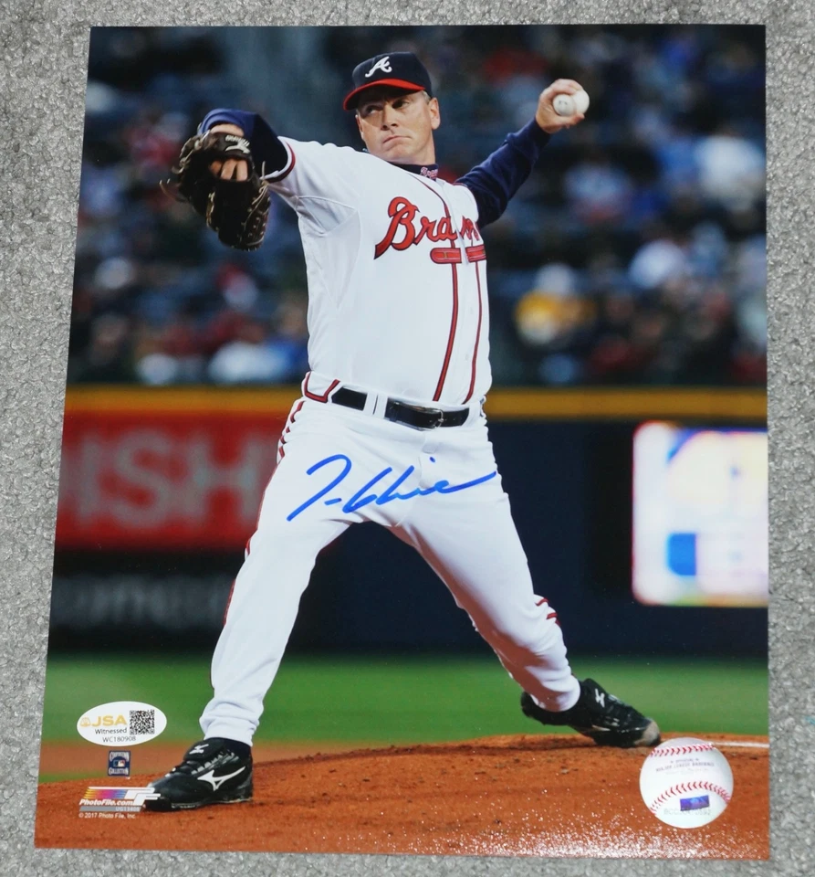 TOM GLAVINE Signed ATLANTA BRAVES 8x10 Photo + JSA WITNESS COA WC908 - Image 1 of 1