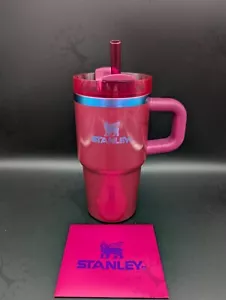 NUOVISSIMO Stanley Berry Truffle San Valentino Flowstate Quencher 20 oz IN MANO - Foto 1 di 12