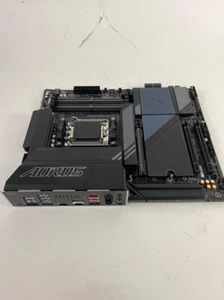 GIGABYTE X870E AORUS PRO AMD AM5 LGA 1718 Motherboard (Motherboard ONLY) - Photo 1/7