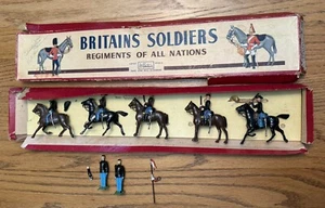 Vintage Britains Soldiers Black and Blue Uniforms on Horses Refs. No. 459993 - Picture 1 of 15