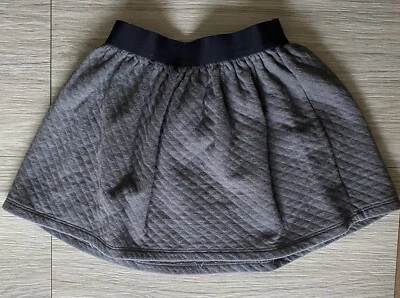Falda acolchada gris talla 4 cintura elástica Baby Gap niñas Foto 1 de 3
