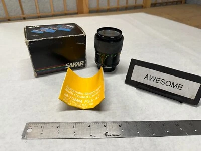 Sakar 28-70mm F/3.5 MC Auto Zoom Lens for Minolta with Caps WORKING! - Image 1 of 4