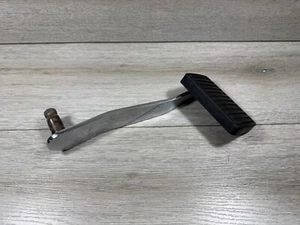 Kawasaki Vulcan 1500 VN1500 Classic Nomad FI Right Rear Foot Brake Pedal Lever - Picture 1 of 8