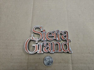 GMC OEM 1975-1980 Sierra Grande 35 K35 Fender Side Emblem Badge Logo Name 351829 - Bild 1 von 6