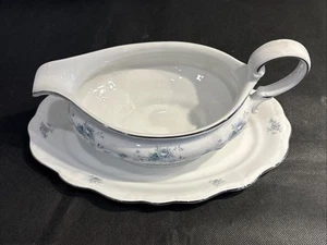 Vtg Haviland Blue Garland Gravy Boat And Saucer - Picture 1 of 7