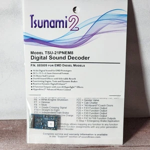 Soundtraxx 885809 TSU-21PNEM8 decoder audio digitale DCC EMD diesel scala HO - Foto 1 di 5