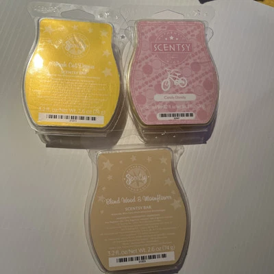 Scentsy Fresh Cut Daisies, Candy Dandy, Blondewood & Moonflower,  Wax Bar 3.2 Oz - Image 1 of 2