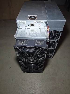 Antminer S19k Pro 120Th 2760W ASIC Miner Bitmain Crypto BTC Mining Foto 1 de 4