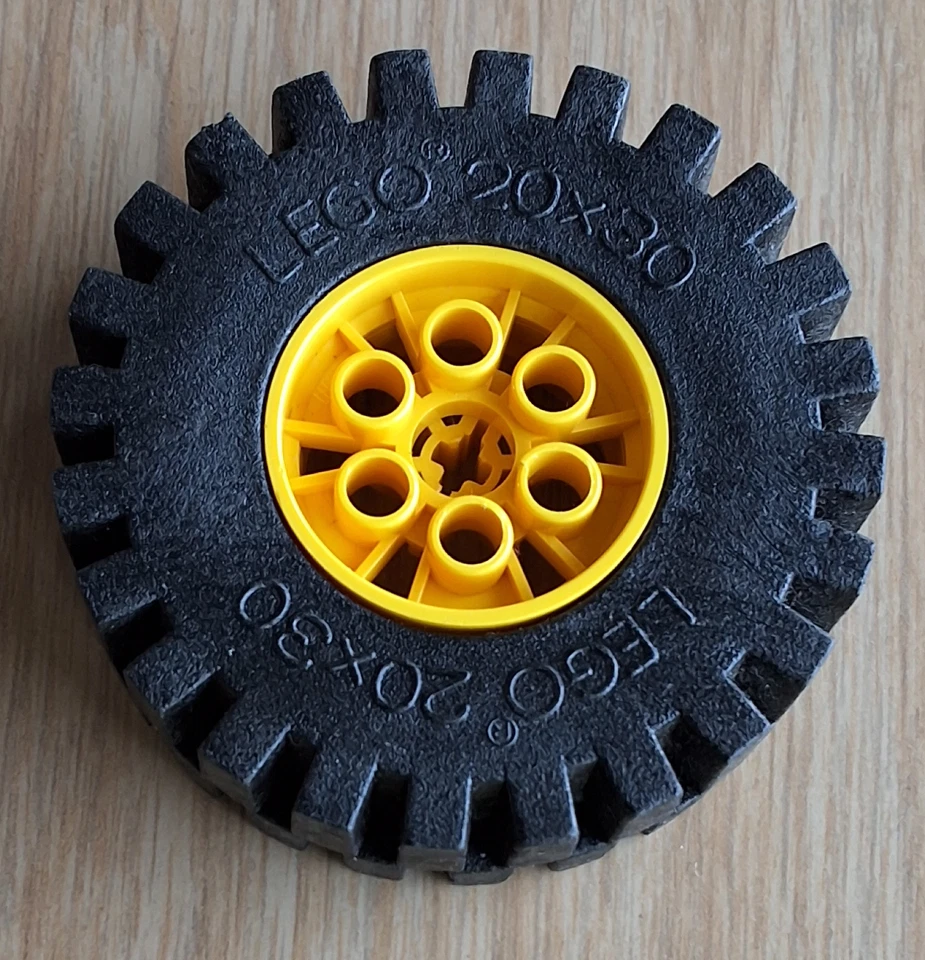 Lego Rad 4266c02 Reifen  20x30 Felge gelb Räder Zubehör Technik 8862 - Bild 1 von 1