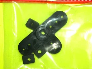 RARE VINTAGE ORIGINAL FUTABA S9550 / FUTM0250 ~ SERVO HARDWARE (HORN & PUFFERS) - Bild 1 von 5