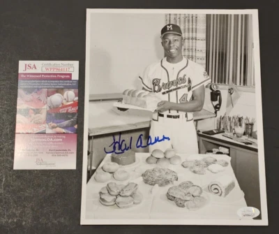 Rare HANK AARON Signed 8x10 Photo-HALL OF FAME-MILWAUKEE BRAVES-PSA - Image 1 of 4