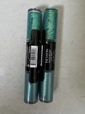 Pack Of 2 Revlon Photoready Eye Art Lid Line Lash Eye Shadow #010 Green Glimmer - Image 1 of 4