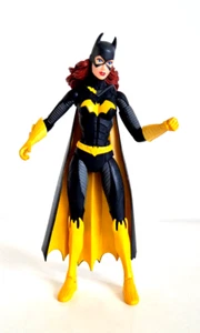 DC Comics Batgirl Figur DC Comics Essentials Batgirl Actionfigur - Bild 1 von 3
