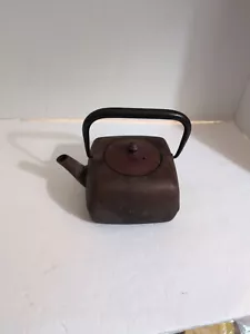 Kleine japanische Wazuqu Gusseisen Teekanne - Bild 1 von 6