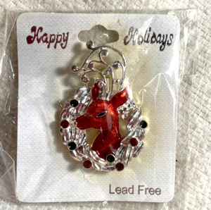 Silver-Tone Wreath & Rudolph Christmas - Pin/Brooch - Nice Vintage - Picture 1 of 5