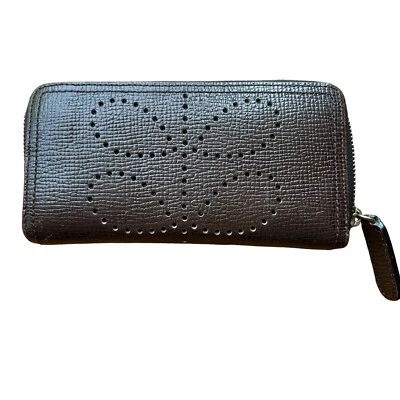Cartera sin asas Orla Kiely Sixities tallo perforado de cuero marrón con cremallera alrededor Foto 1 de 4