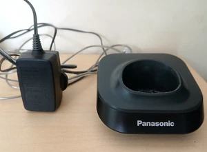 PANASONIC KX-TG1401E Ładowarka kołyski głównej i przewód zasilający - przetestowana i działająca - Zdjęcie 1 z 4
