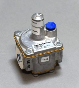 USED MAXITROL  R400SM-Rp 3/8"  [24 MONTHS WARRANTY] - Picture 1 of 3