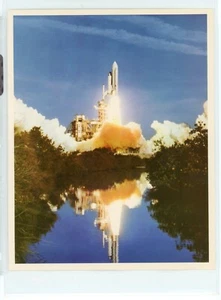 TRANSBORDADOR ESPACIAL COLUMBIA STS-1 lanzamiento exitoso al espacio - NASA Space 8x10 - Imagen 1 de 2